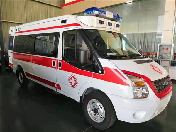 云龙县福特V362救护车